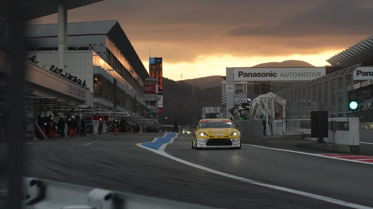 「浅野レーシングサービス密着取材 占有〜予選」 第7戦「S耐FINAL 大感謝祭」#108